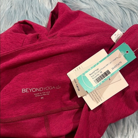 NWT Beyond Yoga Spacedye Out Of Pocket High Waisted Capri Leggings Dragonfruit - Picture 3 of 9